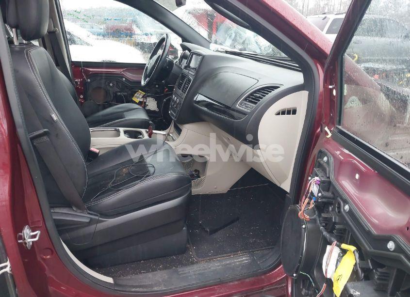 Photo 5 of 2018 Dodge Grand CARAVAN SXT (VIN 2C4RDGCG8JR360623)