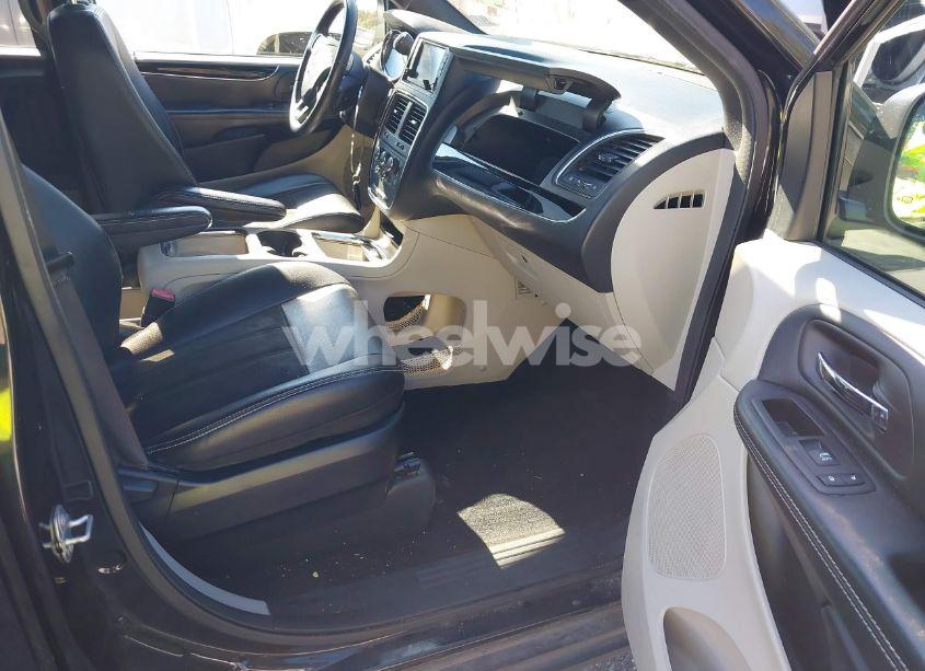 Photo 5 of 2019 Dodge Grand CARAVAN SXT (VIN 2C4RDGCG8KR688125)