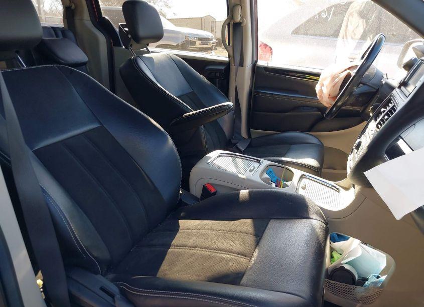 Photo 5 of 2019 Dodge Grand CARAVAN SXT (VIN 2C4RDGCG8KR707627)