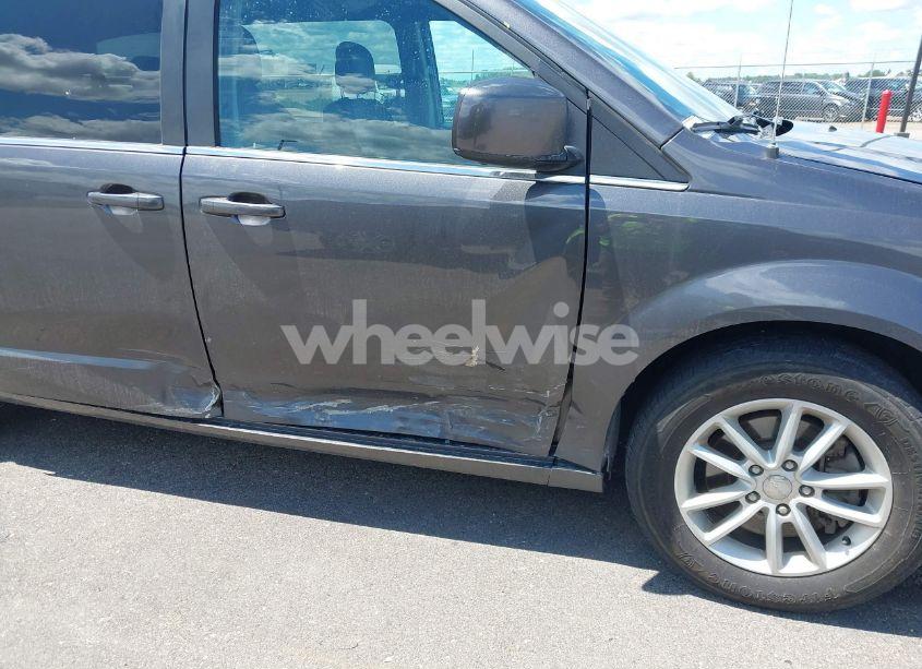 Photo 6 of 2019 Dodge Grand CARAVAN SXT (VIN 2C4RDGCG8KR717896)