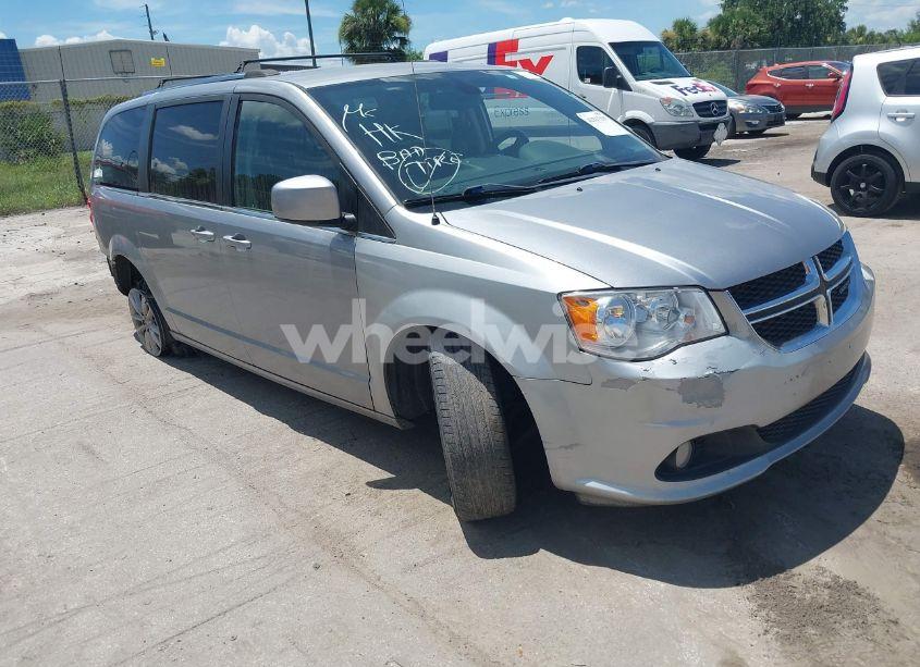 2019 Dodge Grand CARAVAN SXT (VIN 2C4RDGCG8KR724959) main photo