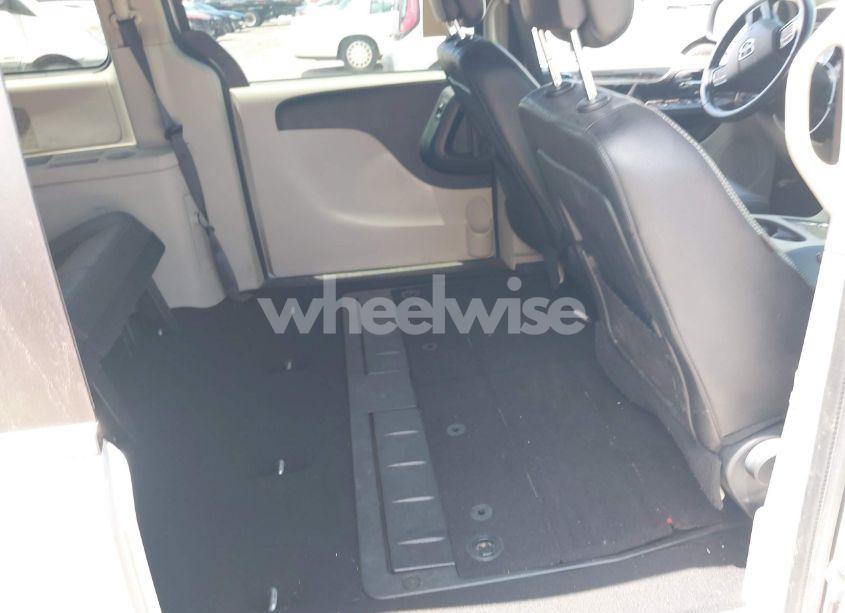 Photo 8 of 2019 Dodge Grand CARAVAN SXT (VIN 2C4RDGCG8KR724959)