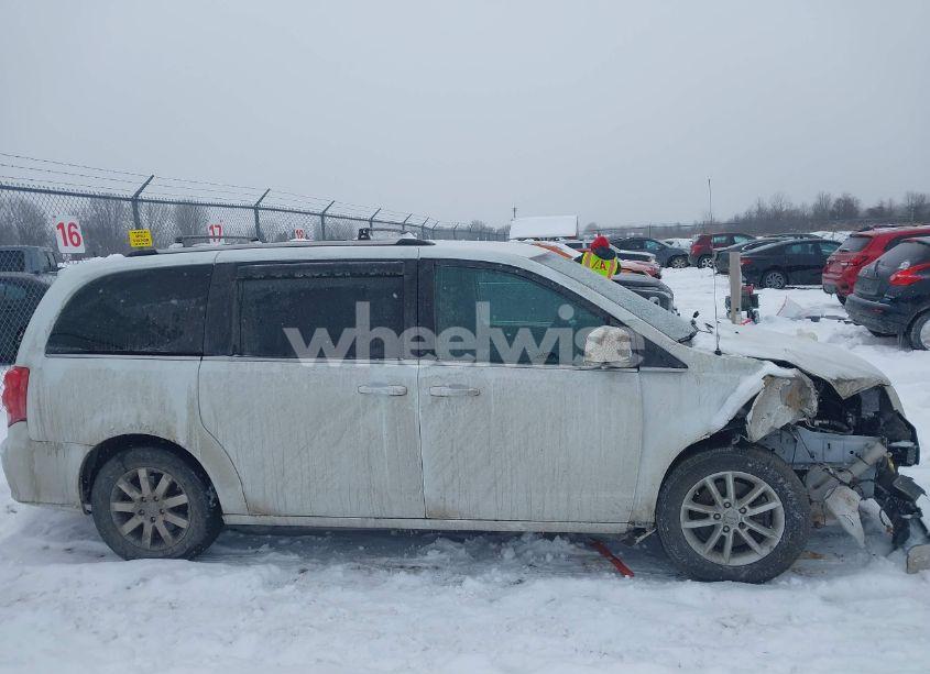Photo 13 of 2019 Dodge Grand CARAVAN SXT (VIN 2C4RDGCG8KR784840)