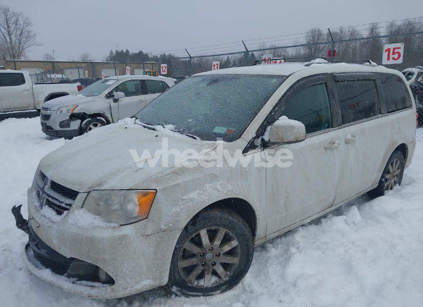 Photo 2 of 2019 Dodge Grand CARAVAN SXT (VIN 2C4RDGCG8KR784840)