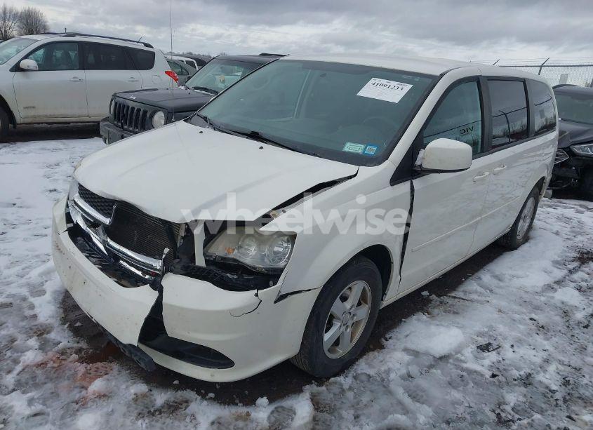 Photo 2 of 2013 Dodge Grand CARAVAN SXT (VIN 2C4RDGCG9DR528774)
