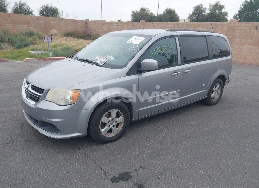 Photo 2 of 2013 Dodge Grand CARAVAN SXT (VIN 2C4RDGCG9DR576324)
