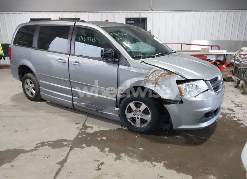 2013 Dodge Grand CARAVAN SXT (VIN 2C4RDGCG9DR611296) main photo