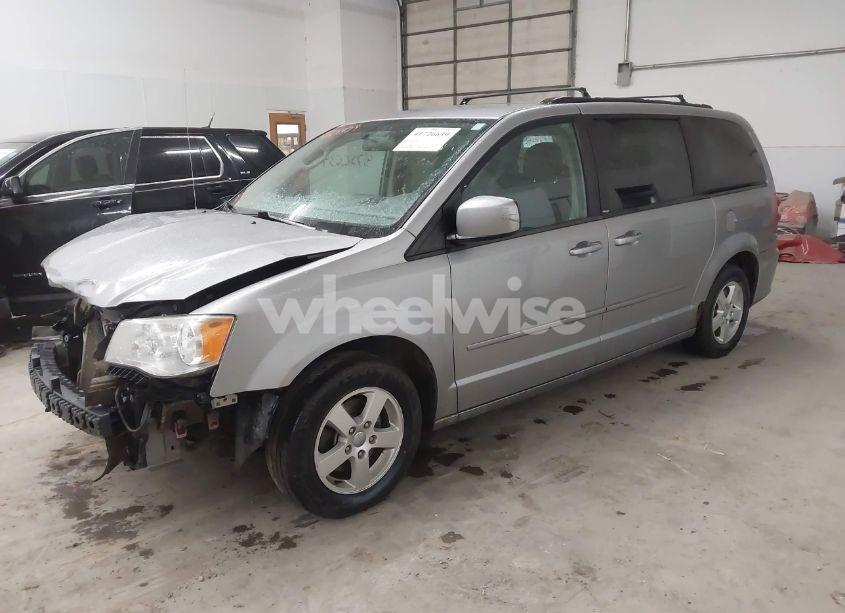 Photo 2 of 2013 Dodge Grand CARAVAN SXT (VIN 2C4RDGCG9DR655119)