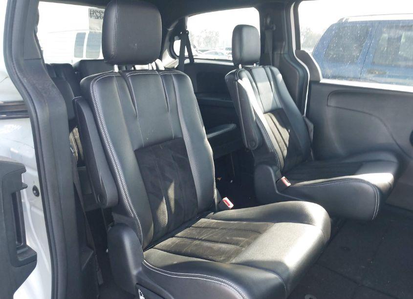 Photo 8 of 2014 Dodge Grand CARAVAN SXT 30TH ANNIVERSARY (VIN 2C4RDGCG9ER309783)