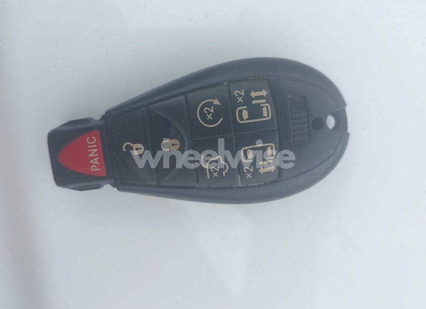 Photo 11 of 2014 Dodge Grand CARAVAN SXT 30TH ANNIVERSARY (VIN 2C4RDGCG9ER340483)