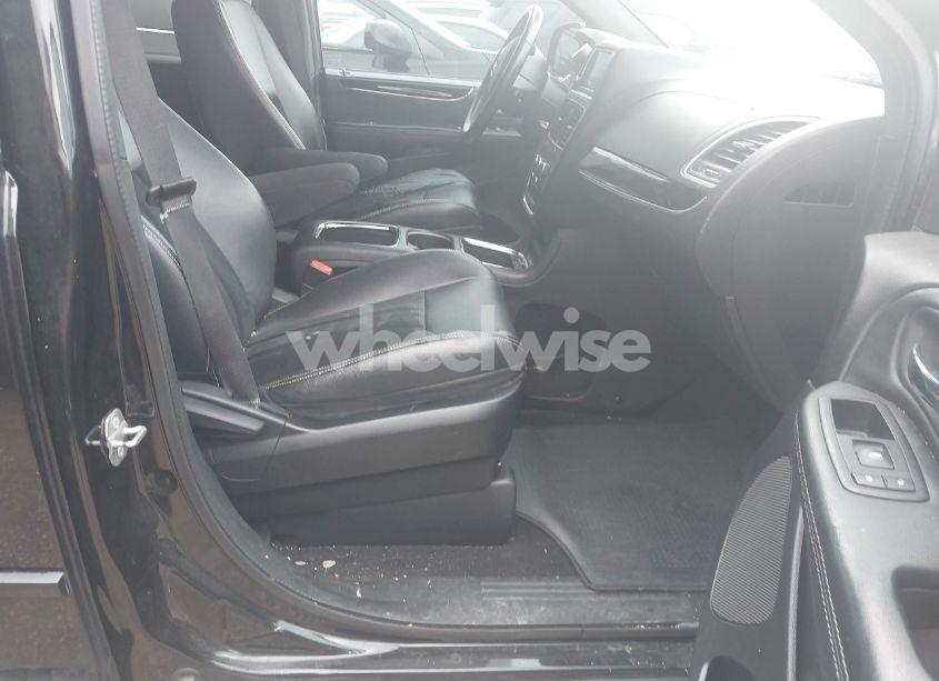 Photo 5 of 2014 Dodge Grand CARAVAN SXT 30TH ANNIVERSARY (VIN 2C4RDGCG9ER340483)