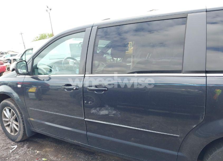 Photo 14 of 2014 Dodge Grand CARAVAN SXT 30TH ANNIVERSARY (VIN 2C4RDGCG9ER459117)