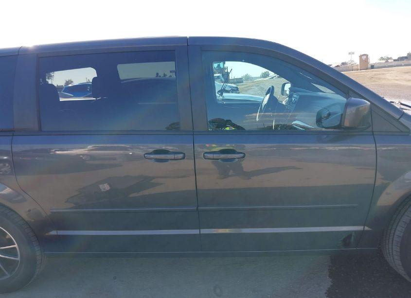 Photo 13 of 2015 Dodge Grand CARAVAN SXT PLUS (VIN 2C4RDGCG9FR652966)