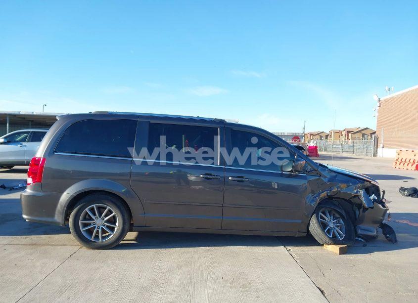 Photo 14 of 2015 Dodge Grand CARAVAN SXT PLUS (VIN 2C4RDGCG9FR660615)