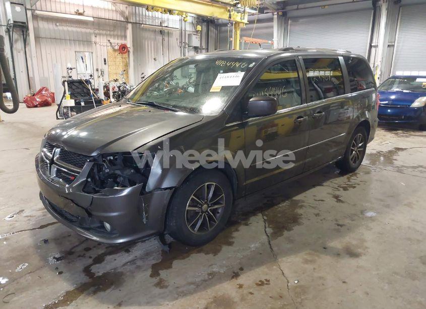 Photo 2 of 2016 Dodge Grand CARAVAN SXT (VIN 2C4RDGCG9GR276738)