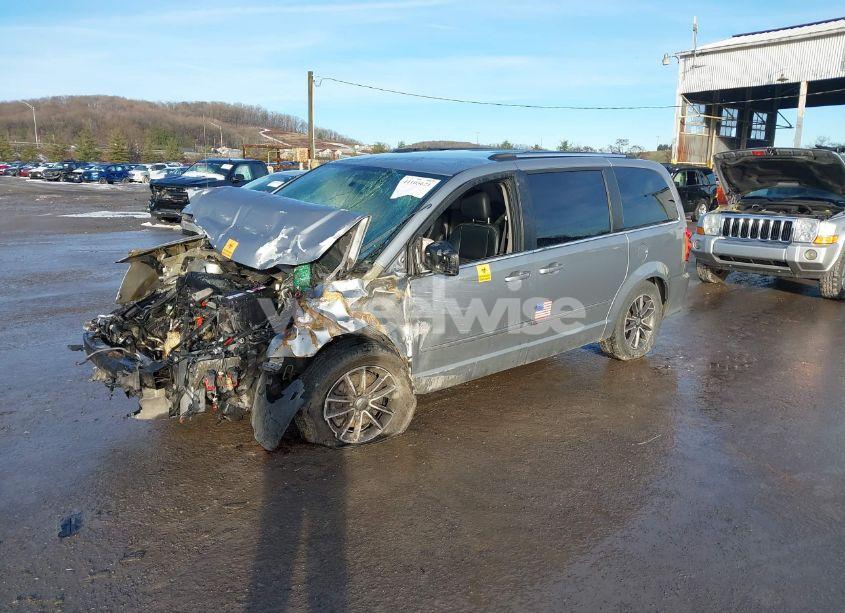 Photo 2 of 2016 Dodge Grand CARAVAN SXT (VIN 2C4RDGCG9GR361692)