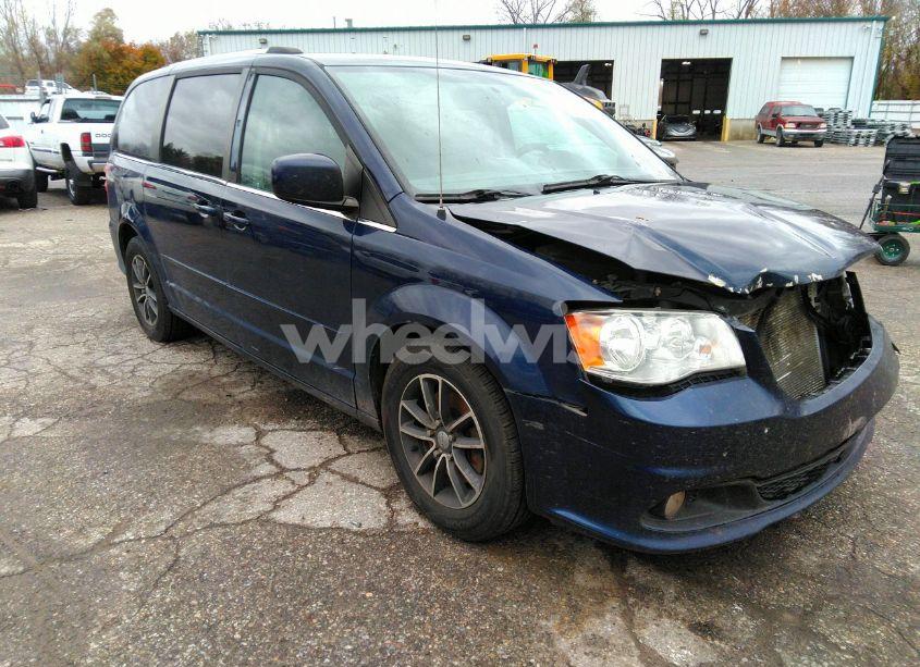 2017 Dodge Grand CARAVAN SXT (VIN 2C4RDGCG9HR685209) main photo
