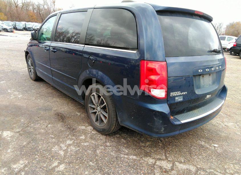 Photo 3 of 2017 Dodge Grand CARAVAN SXT (VIN 2C4RDGCG9HR685209)