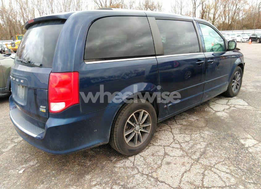 Photo 4 of 2017 Dodge Grand CARAVAN SXT (VIN 2C4RDGCG9HR685209)