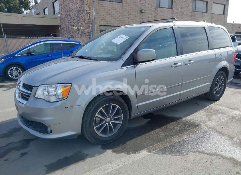 Photo 2 of 2017 Dodge Grand CARAVAN SXT (VIN 2C4RDGCG9HR700307)