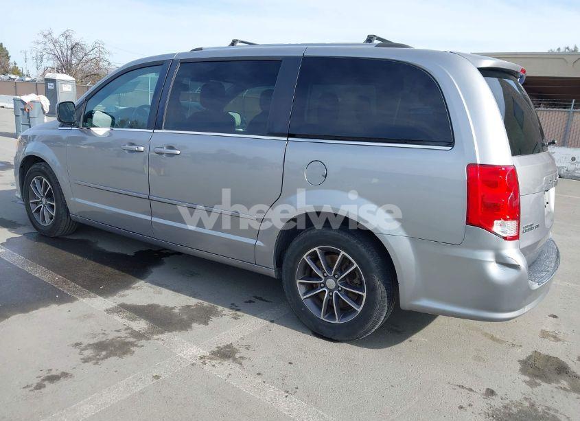 Photo 3 of 2017 Dodge Grand CARAVAN SXT (VIN 2C4RDGCG9HR700307)