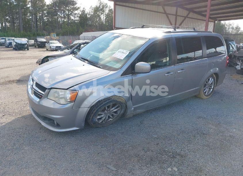 Photo 2 of 2018 Dodge Grand CARAVAN SXT (VIN 2C4RDGCG9JR265617)