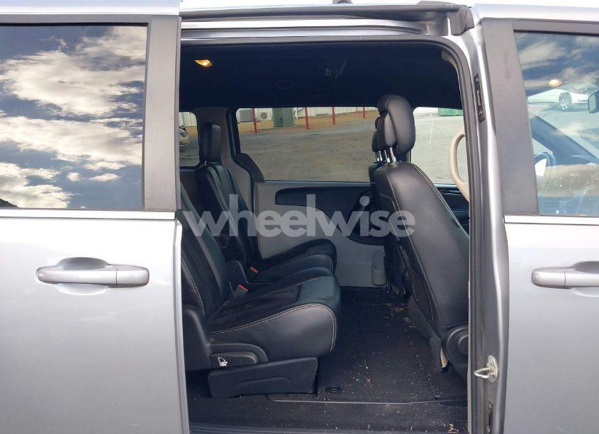 Photo 8 of 2018 Dodge Grand CARAVAN SXT (VIN 2C4RDGCG9JR265617)