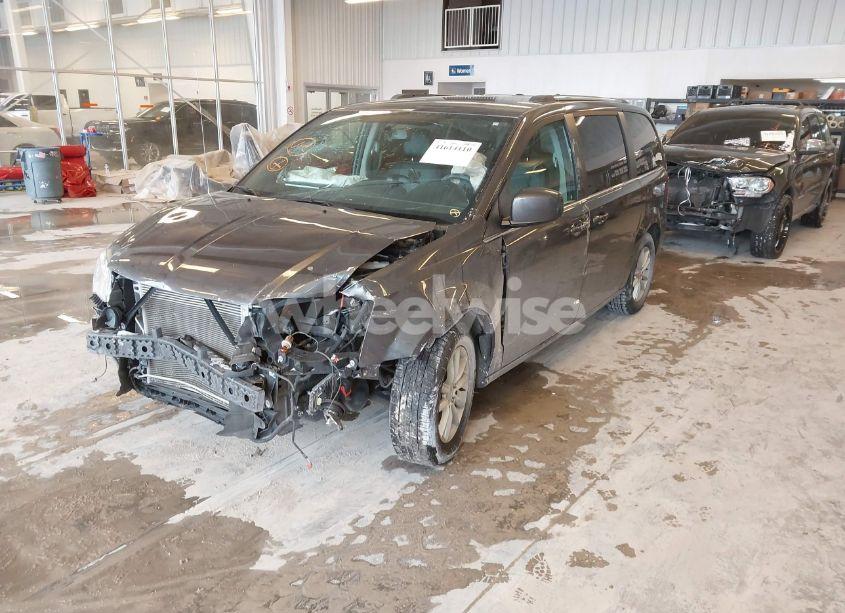 Photo 2 of 2018 Dodge Grand CARAVAN SXT (VIN 2C4RDGCG9JR267495)