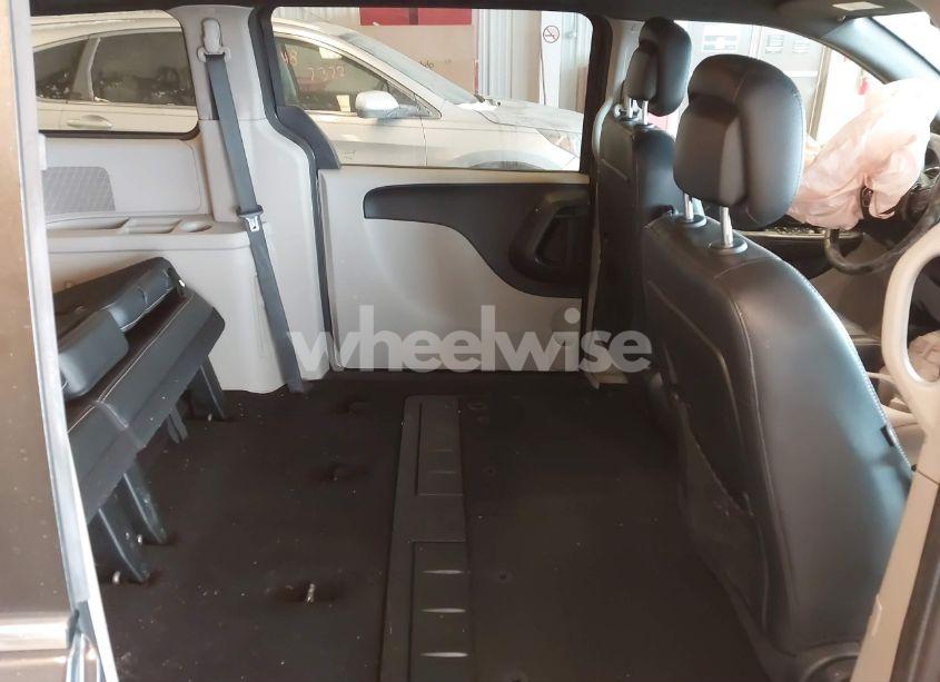 Photo 8 of 2018 Dodge Grand CARAVAN SXT (VIN 2C4RDGCG9JR267495)