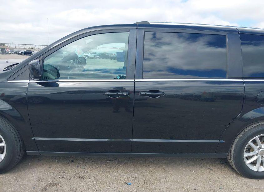 Photo 14 of 2018 Dodge Grand CARAVAN SXT (VIN 2C4RDGCG9JR359738)