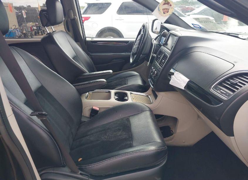 Photo 5 of 2018 Dodge Grand CARAVAN SXT (VIN 2C4RDGCG9JR359738)