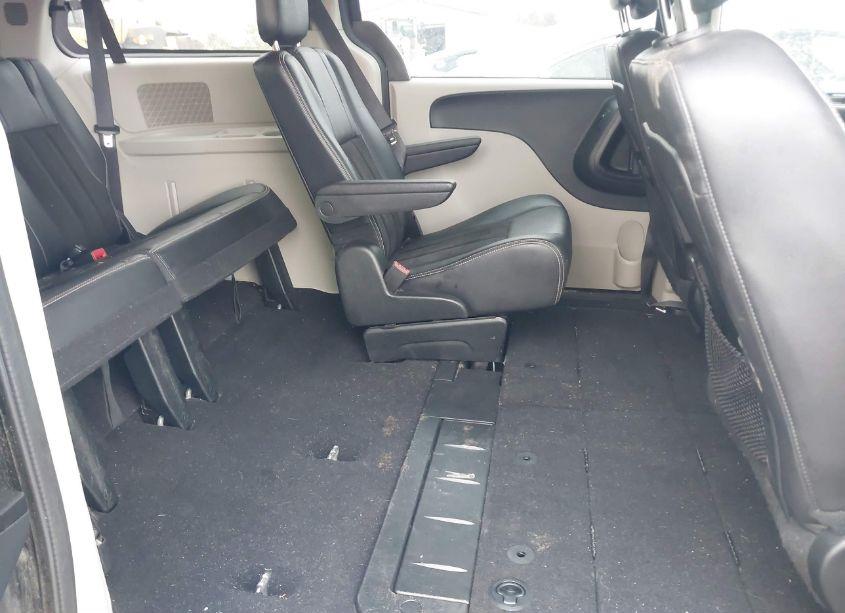 Photo 8 of 2019 Dodge Grand CARAVAN SXT (VIN 2C4RDGCG9KR557706)