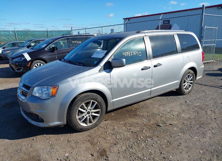 Photo 2 of 2019 Dodge Grand CARAVAN SXT (VIN 2C4RDGCG9KR598952)