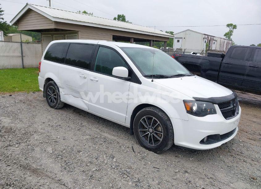 2019 Dodge Grand CARAVAN SXT (VIN 2C4RDGCG9KR602580) main photo