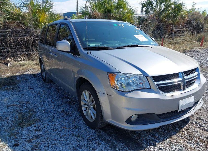 2019 Dodge Grand CARAVAN SXT (VIN 2C4RDGCG9KR619587) main photo