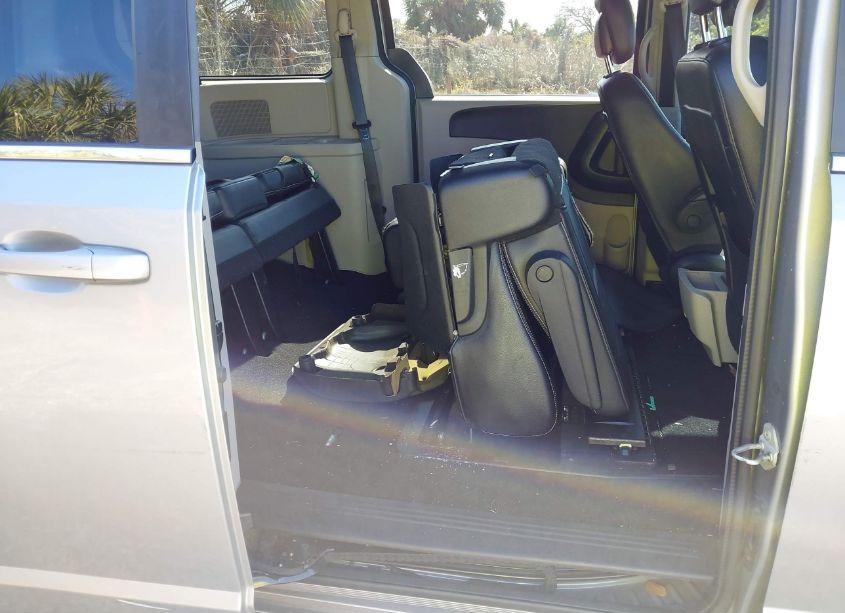 Photo 8 of 2019 Dodge Grand CARAVAN SXT (VIN 2C4RDGCG9KR619587)