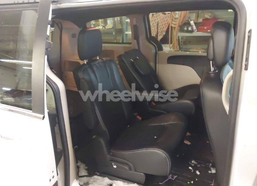 Photo 8 of 2019 Dodge Grand CARAVAN SXT (VIN 2C4RDGCG9KR662455)