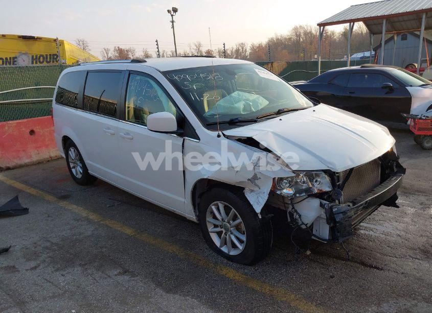 2019 Dodge Grand CARAVAN SXT (VIN 2C4RDGCG9KR724713) main photo