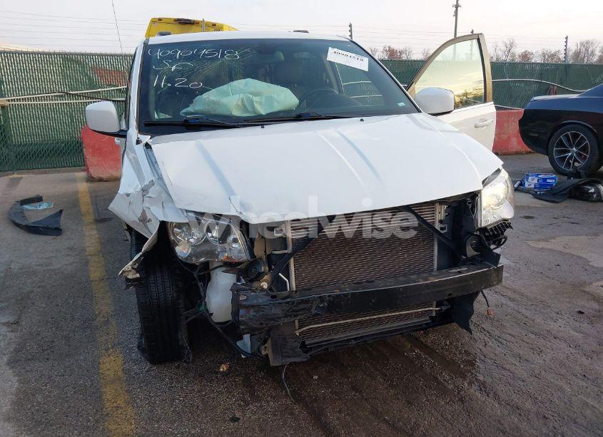 Photo 6 of 2019 Dodge Grand CARAVAN SXT (VIN 2C4RDGCG9KR724713)