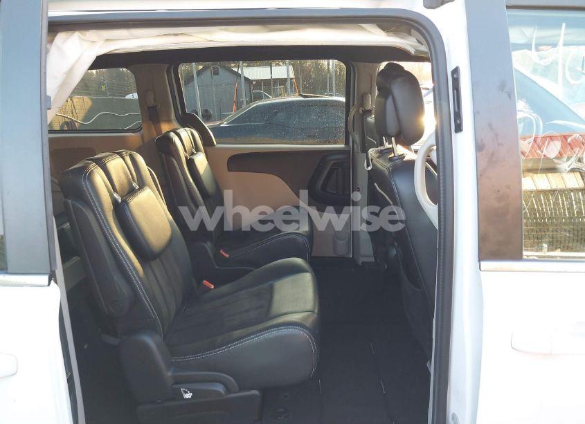 Photo 8 of 2019 Dodge Grand CARAVAN SXT (VIN 2C4RDGCG9KR724713)