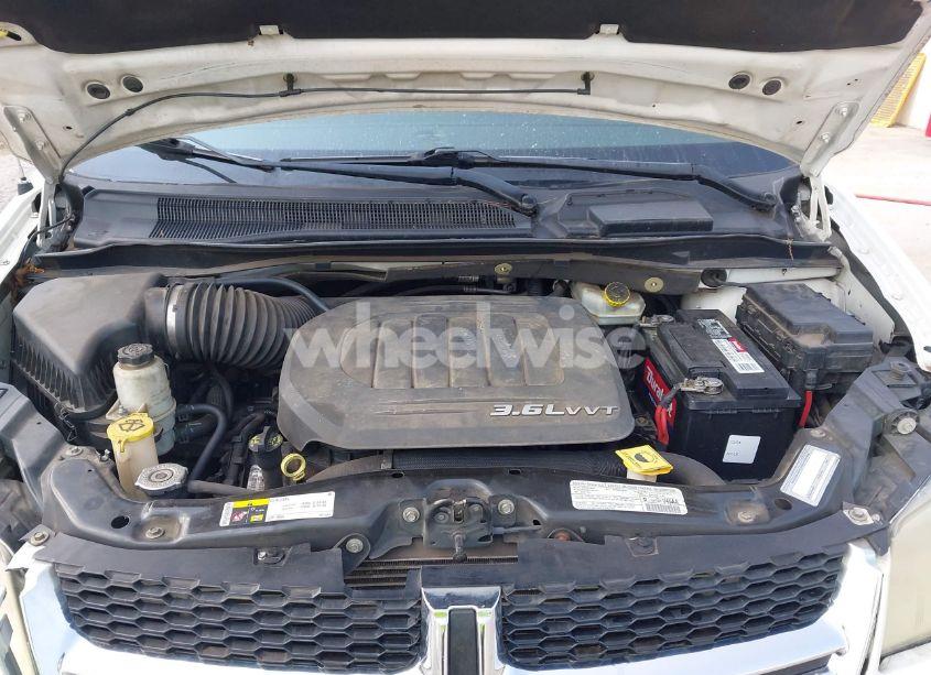 Photo 10 of 2013 Dodge Grand CARAVAN SXT (VIN 2C4RDGCGXDR549410)