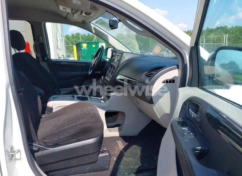 Photo 5 of 2013 Dodge Grand CARAVAN SXT (VIN 2C4RDGCGXDR549410)