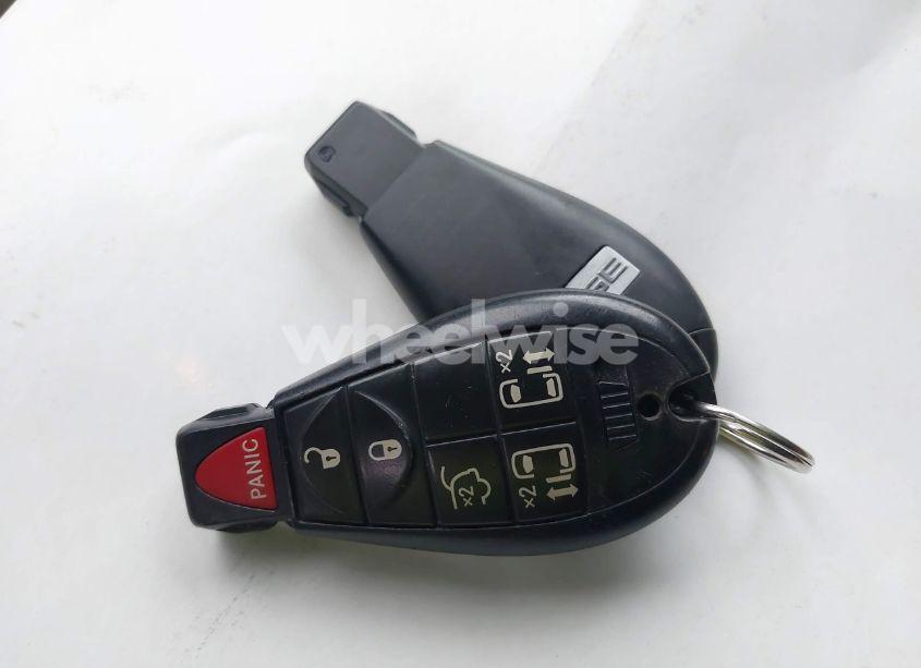 Photo 11 of 2014 Dodge Grand CARAVAN SXT (VIN 2C4RDGCGXER240568)