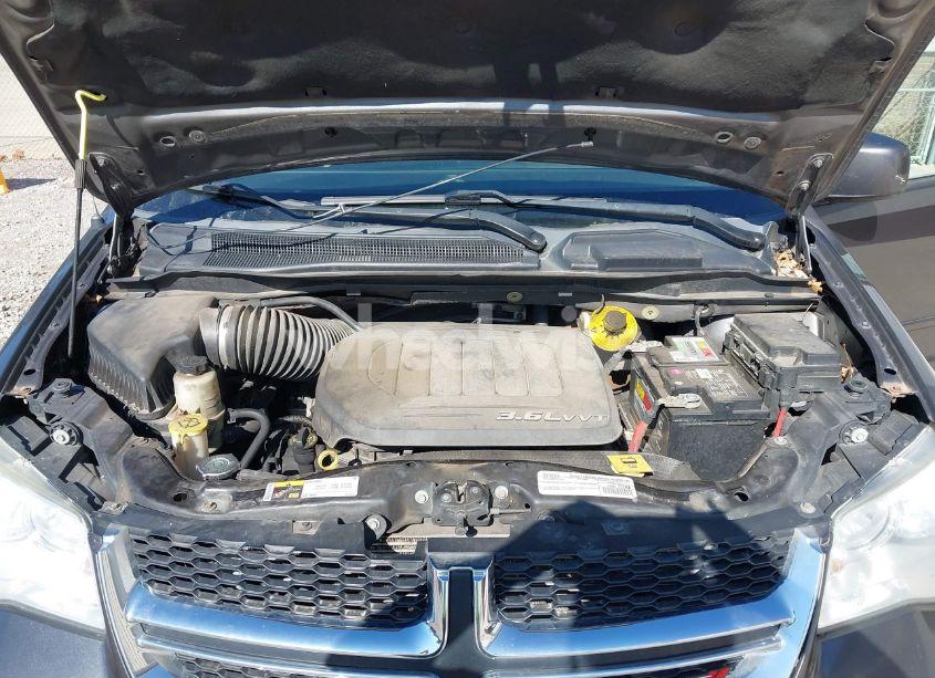 Photo 10 of 2015 Dodge Grand CARAVAN SXT (VIN 2C4RDGCGXFR648201)