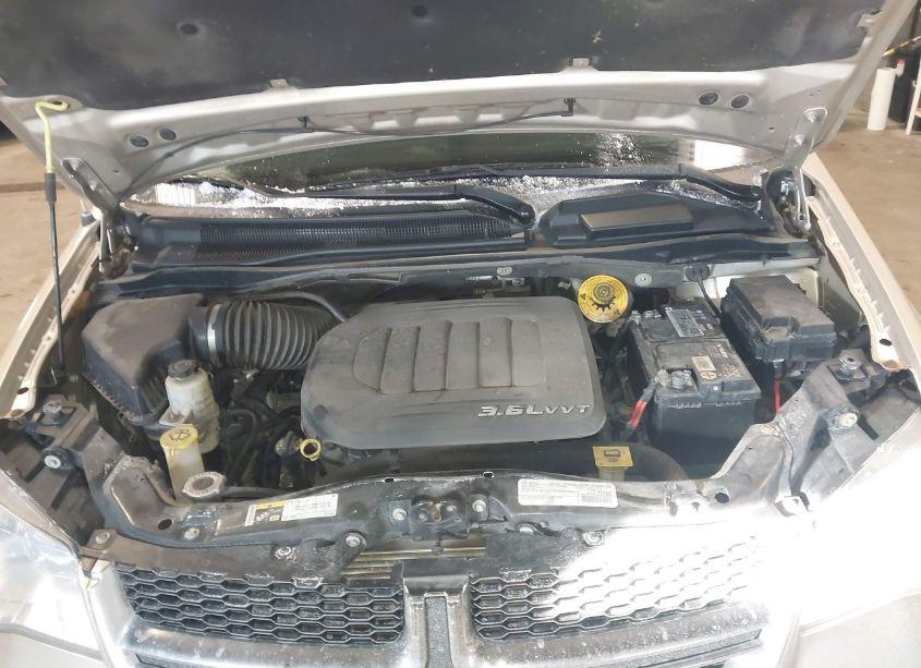 Photo 10 of 2015 Dodge Grand CARAVAN SXT (VIN 2C4RDGCGXFR719395)