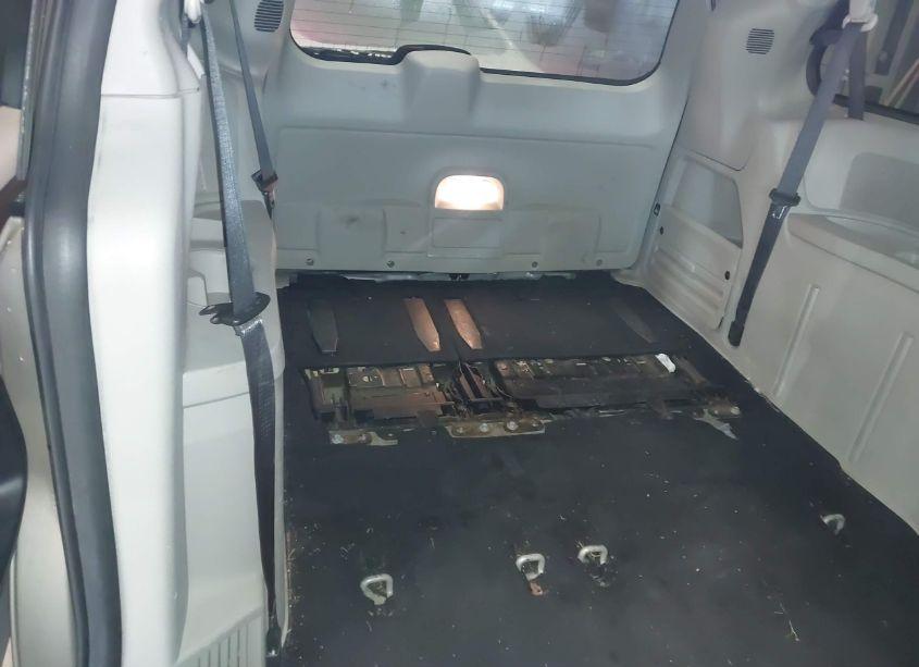 Photo 12 of 2015 Dodge Grand CARAVAN SXT (VIN 2C4RDGCGXFR719395)