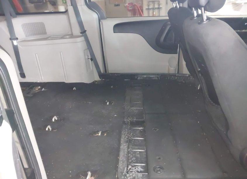 Photo 8 of 2015 Dodge Grand CARAVAN SXT (VIN 2C4RDGCGXFR719395)