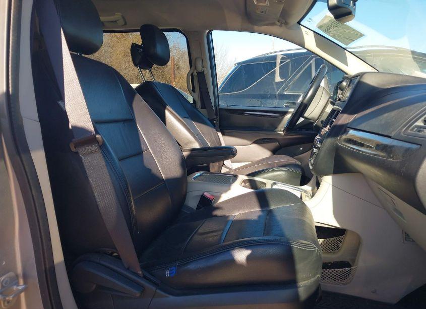 Photo 5 of 2016 Dodge Grand CARAVAN SXT (VIN 2C4RDGCGXGR251699)