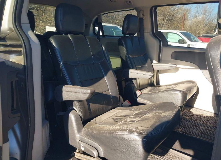 Photo 8 of 2016 Dodge Grand CARAVAN SXT (VIN 2C4RDGCGXGR251699)