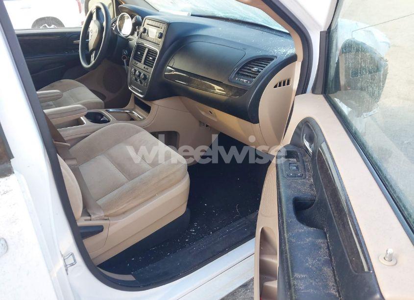 Photo 5 of 2016 Dodge Grand CARAVAN SXT (VIN 2C4RDGCGXGR257633)